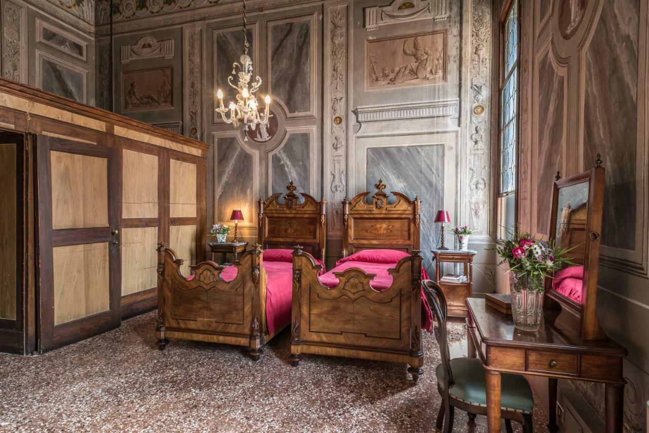 Castello Di Thiene Villa Luaran gambar