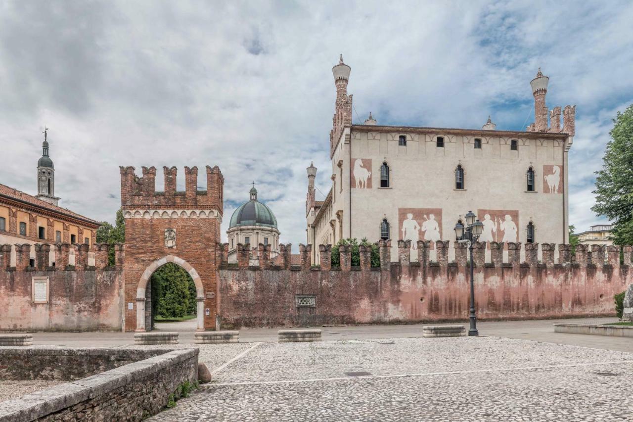 Castello Di Thiene Villa Luaran gambar